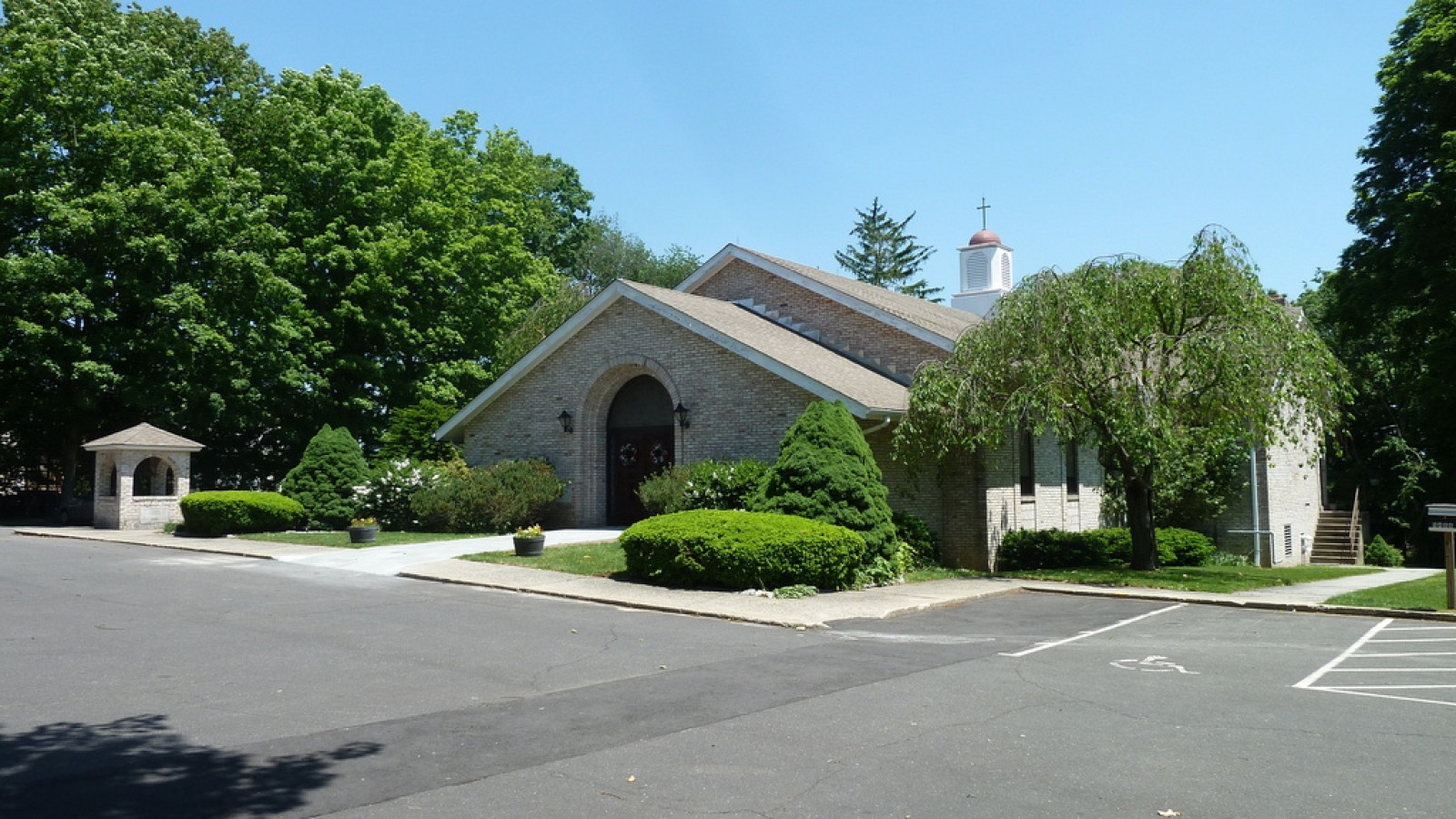 Festa e Flamurit Celebration at St. George Trumbull
