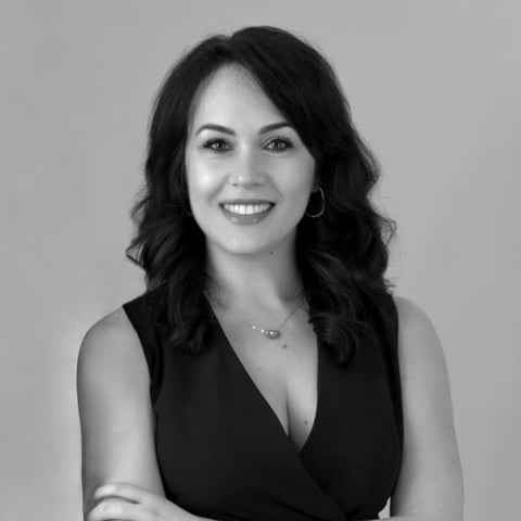 Vera Xhafaj-Puka headshot